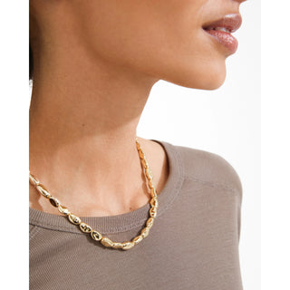 PRESENCE necklace
