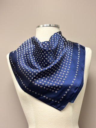 Devon Neck Scarf