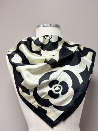 Emma Neck Scarf