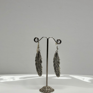 Celina Leaf Earrings
