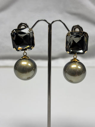 Sasha Pearl Earring
