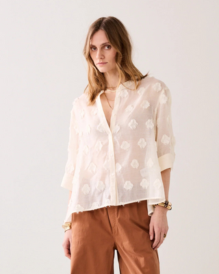 A-line blouse with 3D dots