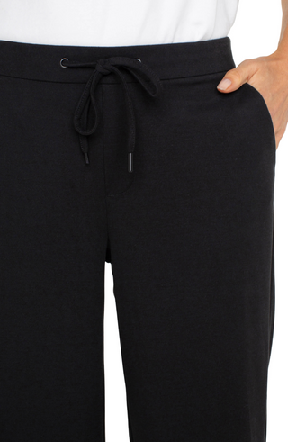 Pull-on Wide Leg Crop Trouser