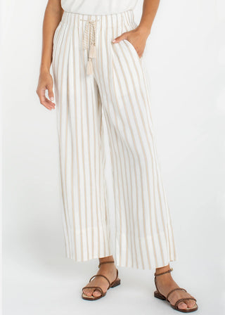 Pull-on Wide Leg Crop Trouser