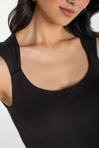 Sleeveless Built-in Bra Knit Top