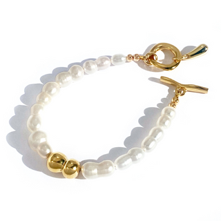 Levi Pearl Bracelet