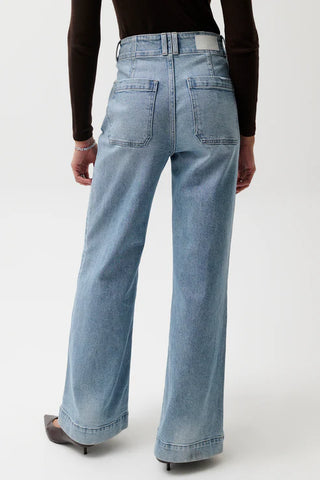 Lana Double Button High Rise Ultra Wide Leg Jean