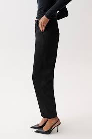 Beau Sateen Seamed Crescent Leg Pants