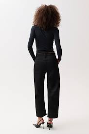 Beau Sateen Seamed Crescent Leg Pants